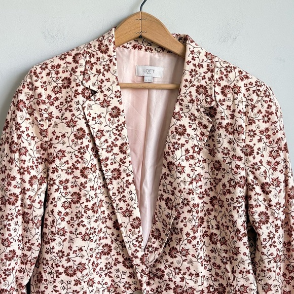 LOFT Outlet Floral Blazer Size 6 - Picture 3 of 6